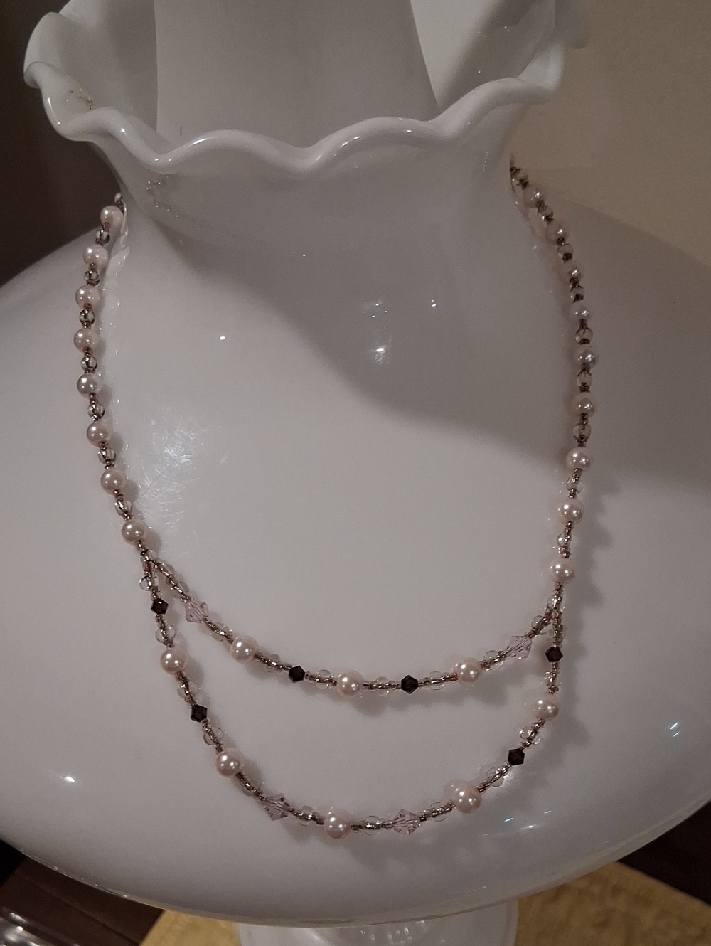 Elegant Faux Pearl and Crystal Necklace - Pink/White